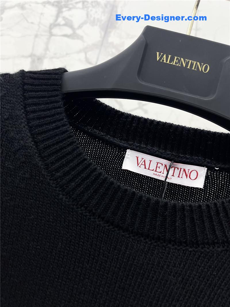 Va1e*ntin0 rose inlay wool sweater replica clothing sites