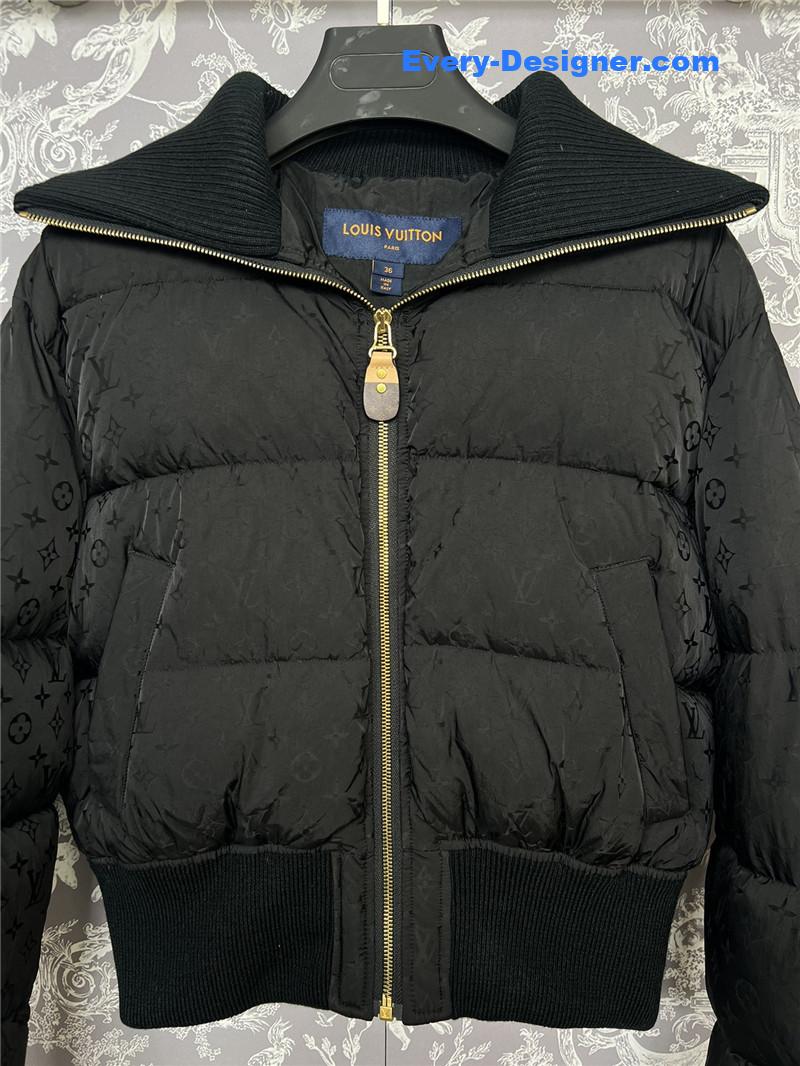 l0vis Vvtt0n lv logo obscure stand collar jacket replica clothes