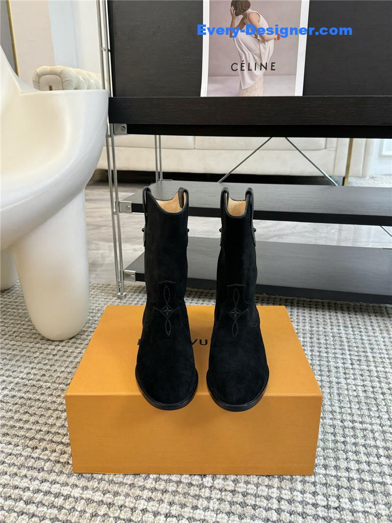 l0vis Vvtt0n lv rider boot in suede