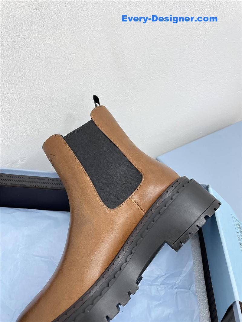 Pra*a brown calf leather chelsea boots