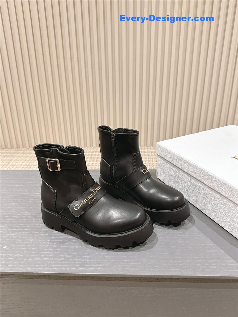 D10r d-quest black calfskin ankle boot