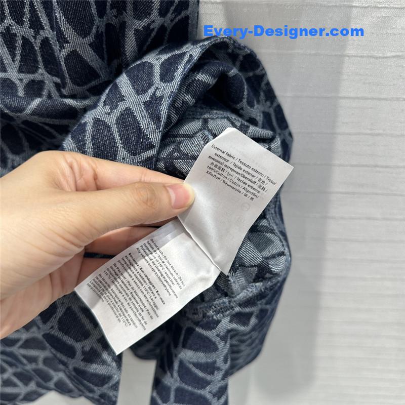 Va1e*ntin0 seven -point sleeve dress replica d & g clothing