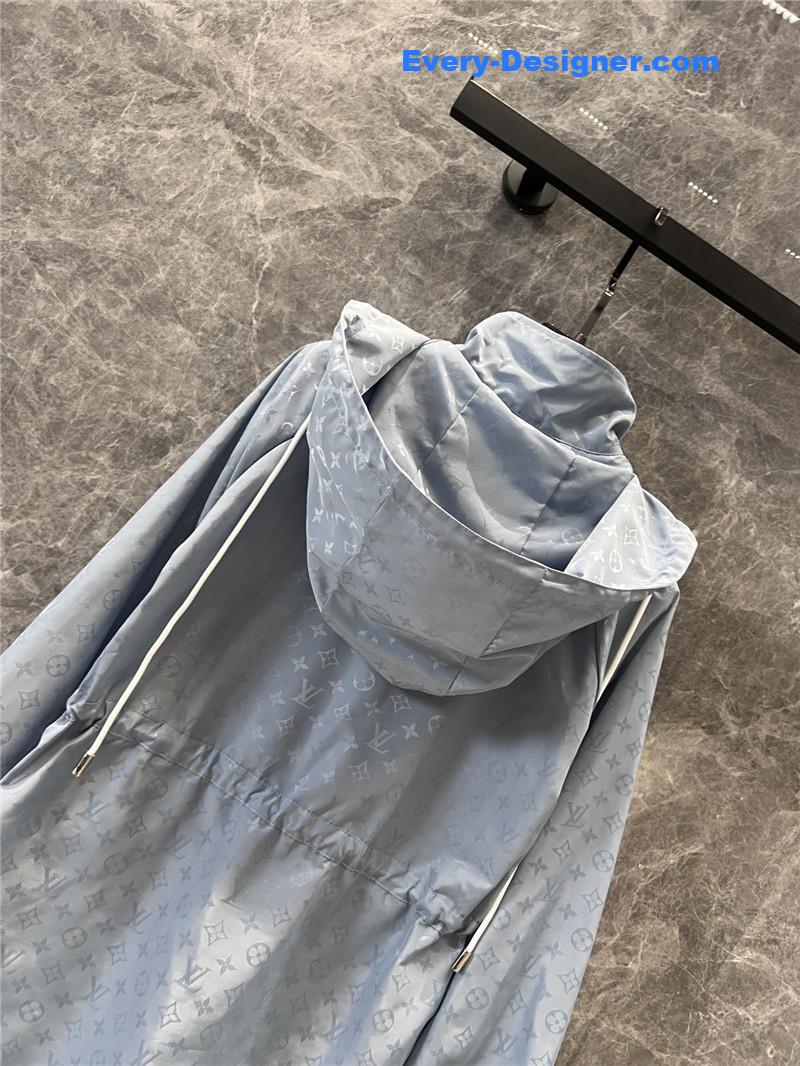 l0vis Vvtt0n lv trench dress replicas clothes