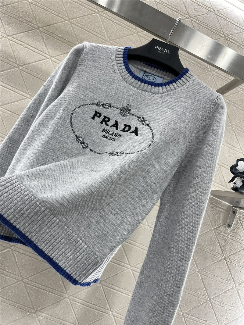 Pra*a logo-intarsia crop wool sweater grey