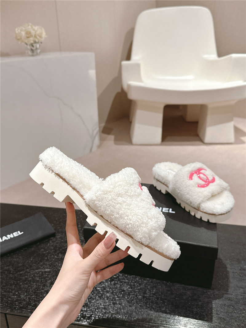 Ch**el white wool home slide slippers