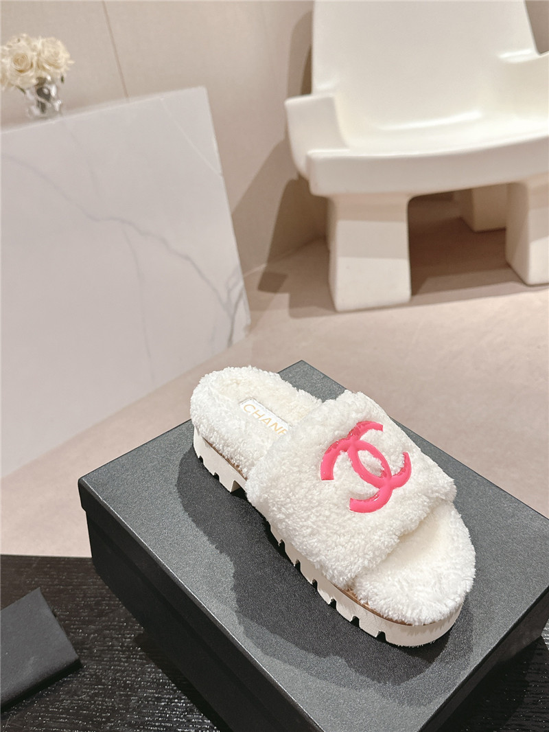 Ch**el white wool home slide slippers