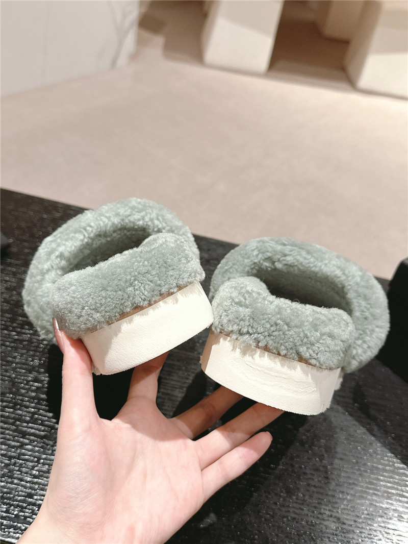 Ch**el green wool home slide slippers