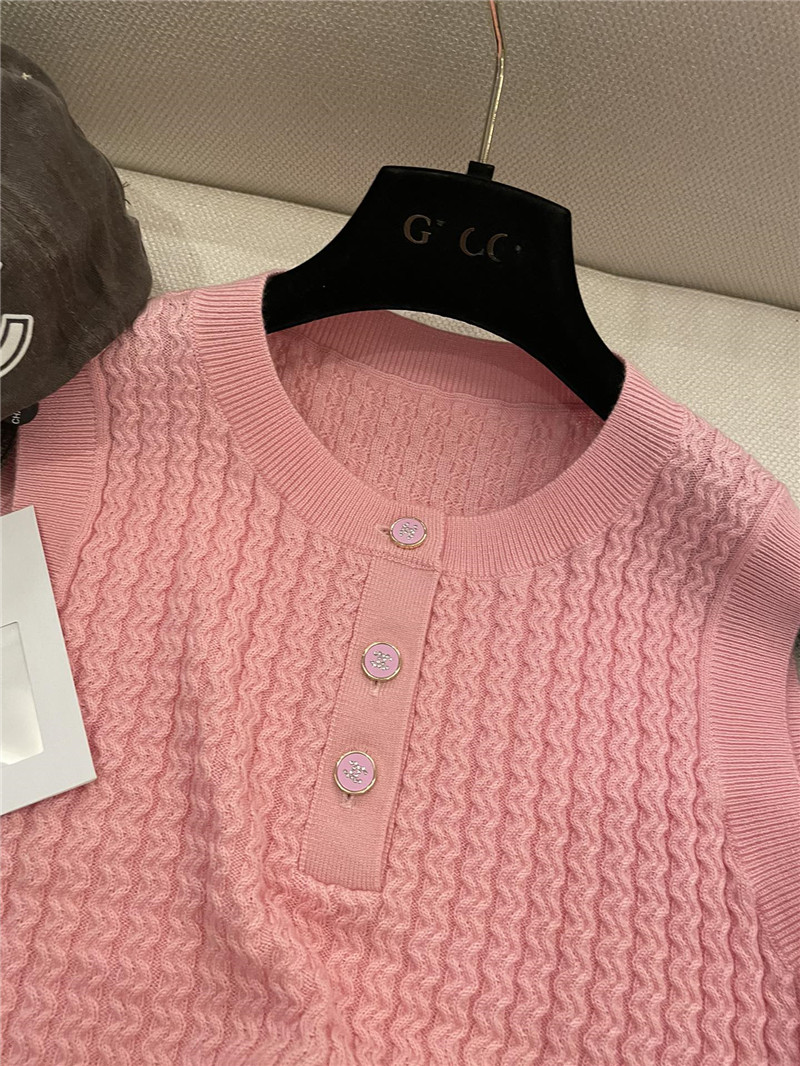 Ch**el buttons texture knitted vest pink
