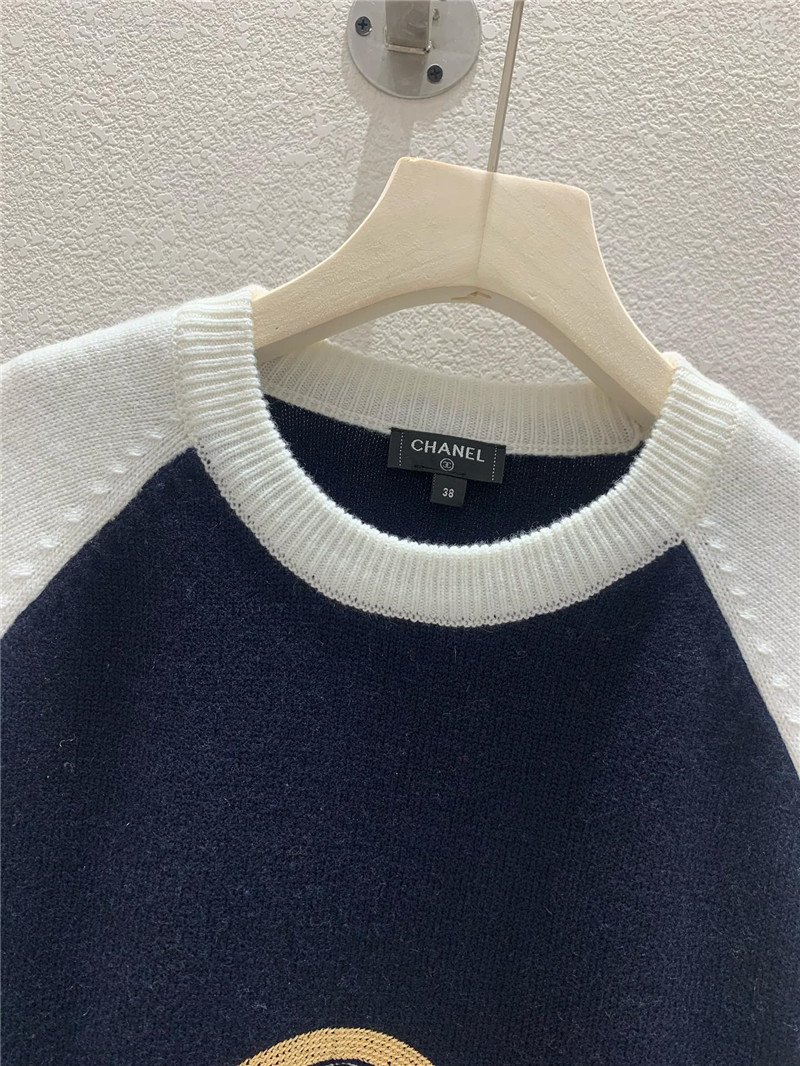 Ch**el embroidery raglan sleeves knitwear white/black