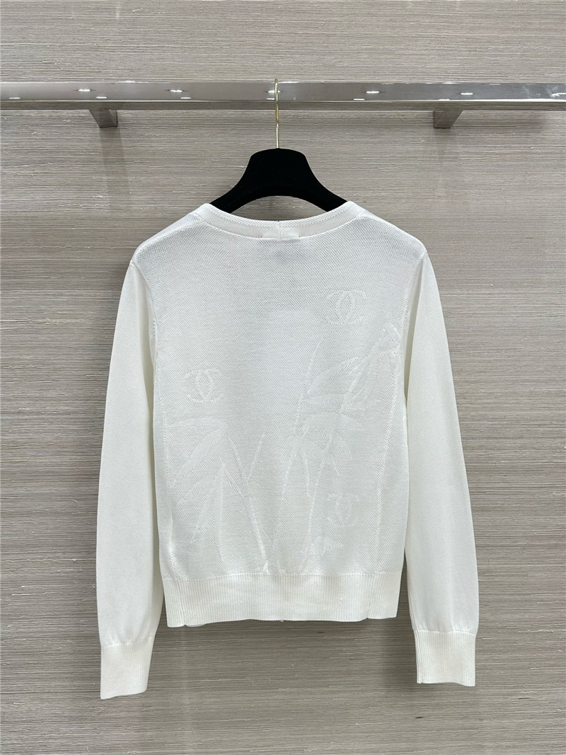 Ch**el crop jacquard v-neck cardigan white