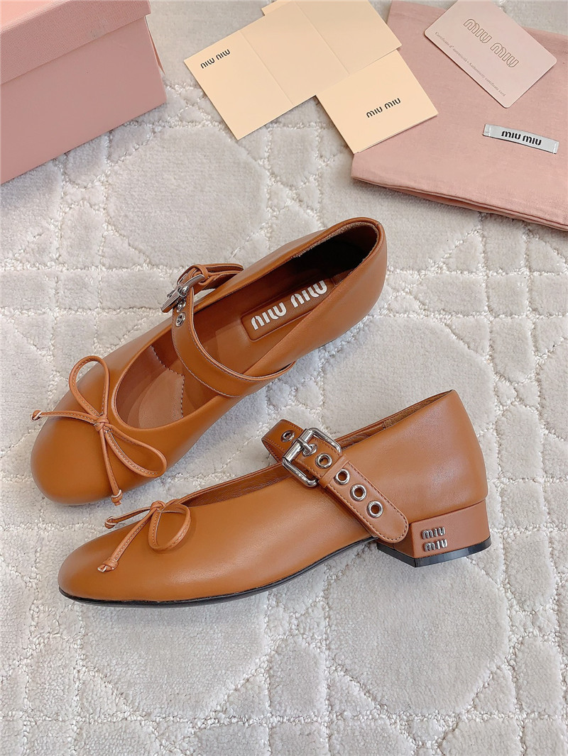 Miu Miu 25 Leather Mary Jane Pumps Brown