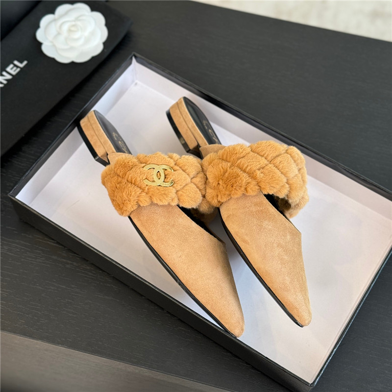 Ch**el fur strap pointed flat mule beige suede