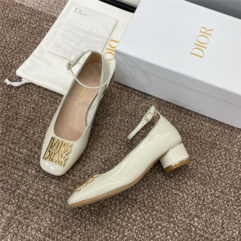 D10r miss D10r graffiti pumps ivory patent calfskin