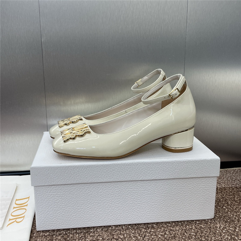 D10r miss D10r graffiti pumps ivory patent calfskin