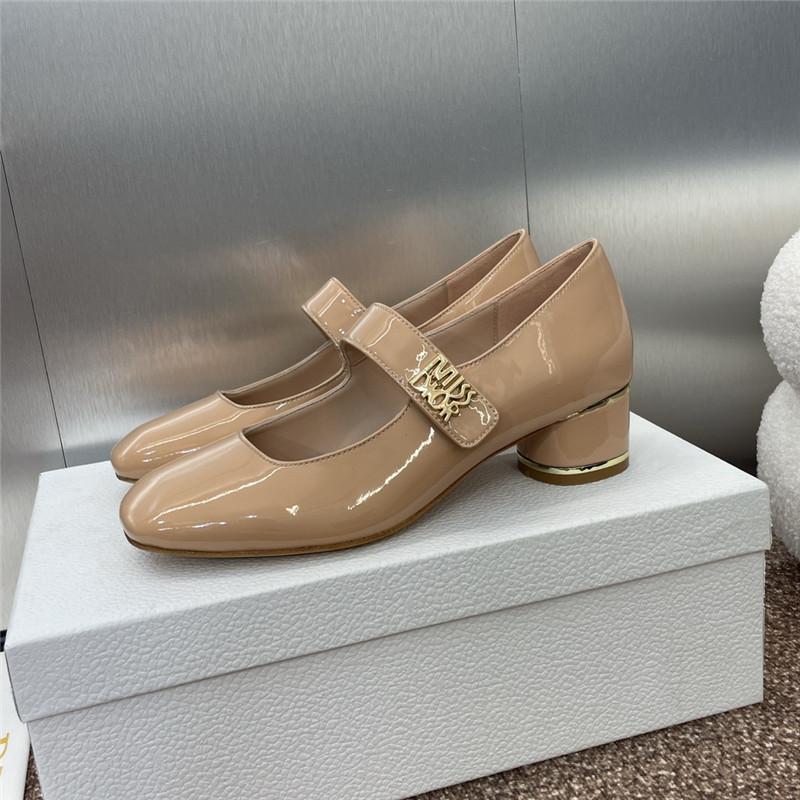 D10r miss D10r strap pumps nude patent calfskin