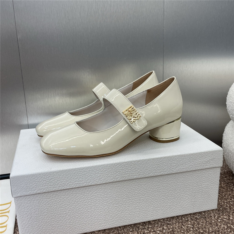 D10r miss D10r strap pumps ivory patent calfskin