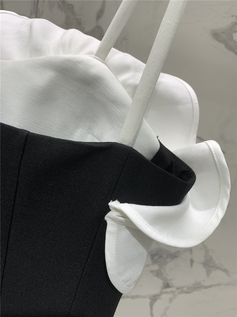 Va1e*ntin0 floral suspender skirt replica clothing sites