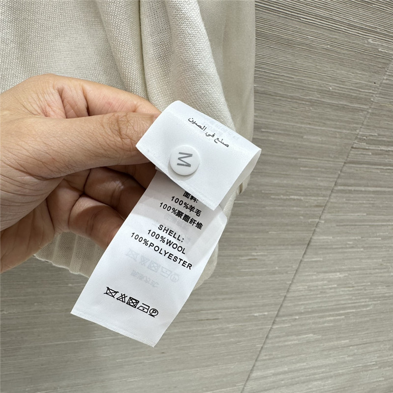 L0r0 P1ana traveler windproof vest replica d&g clothing