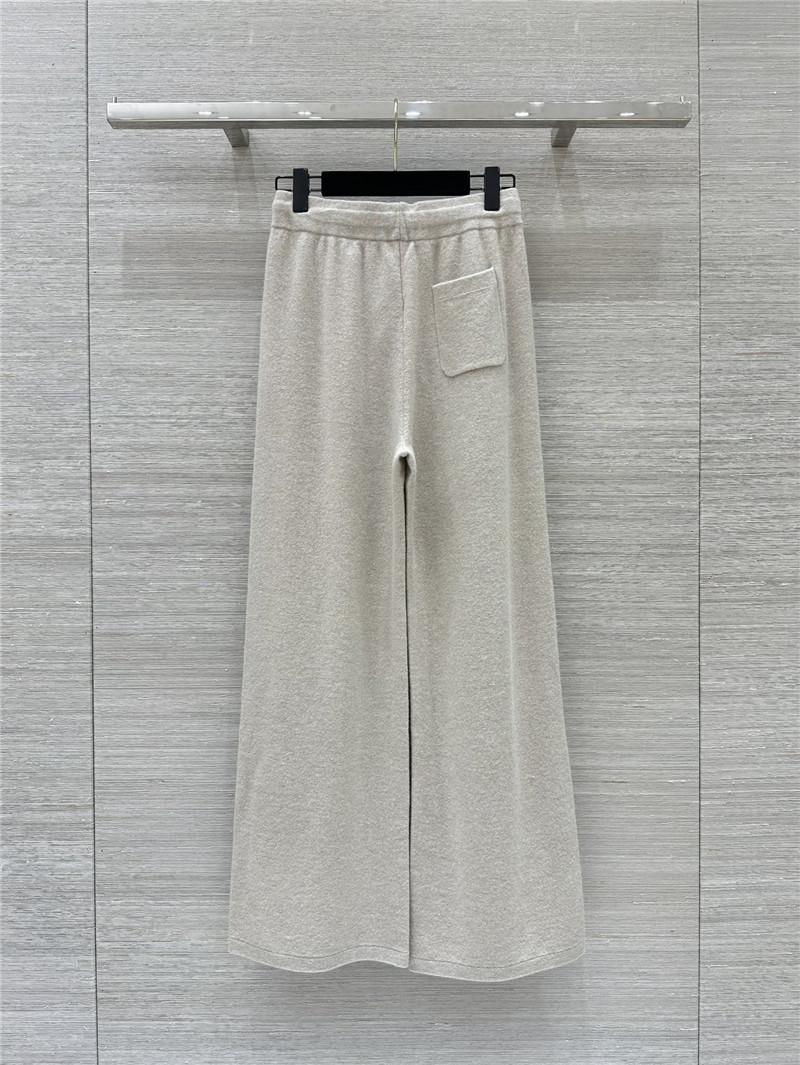 L0r0 P1ana elegant cashmere suit replica clothing sites