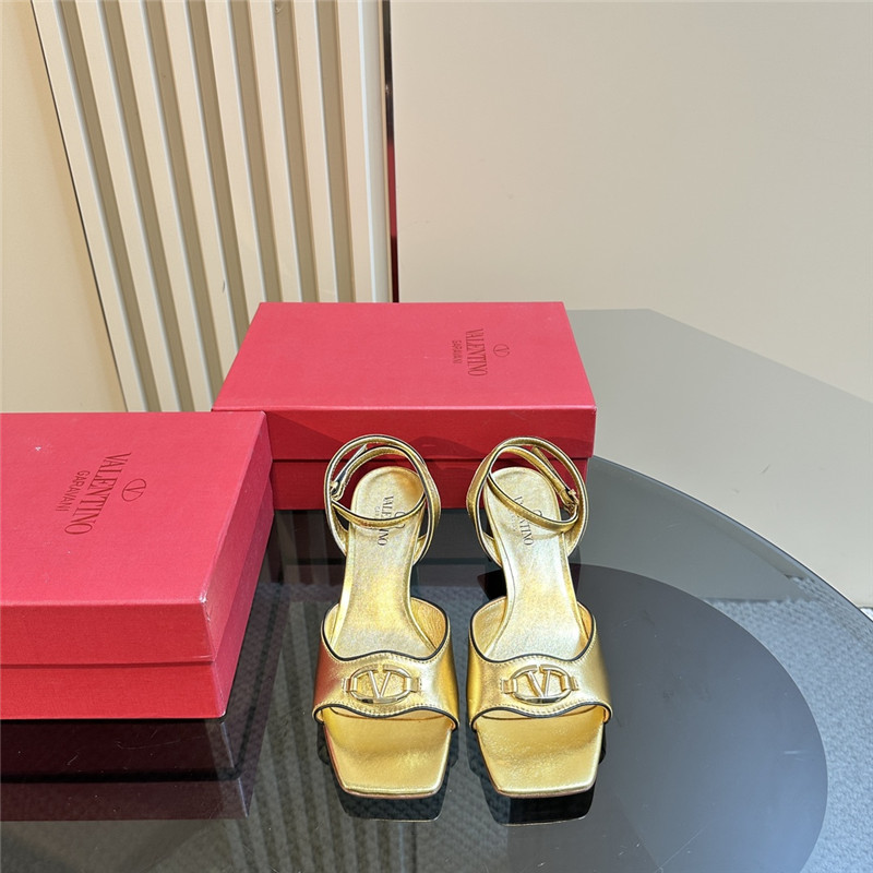 Va1e*ntin0 vlogo locker sandals gold mirrored calfskin
