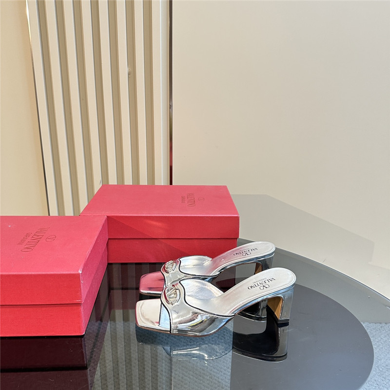 Va1e*ntin0 vlogo locker mules in silver mirrored calfskin
