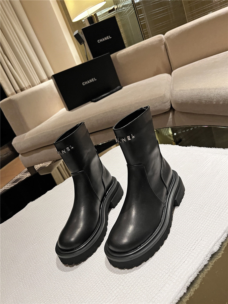 Ch**el women’s knight martin boots