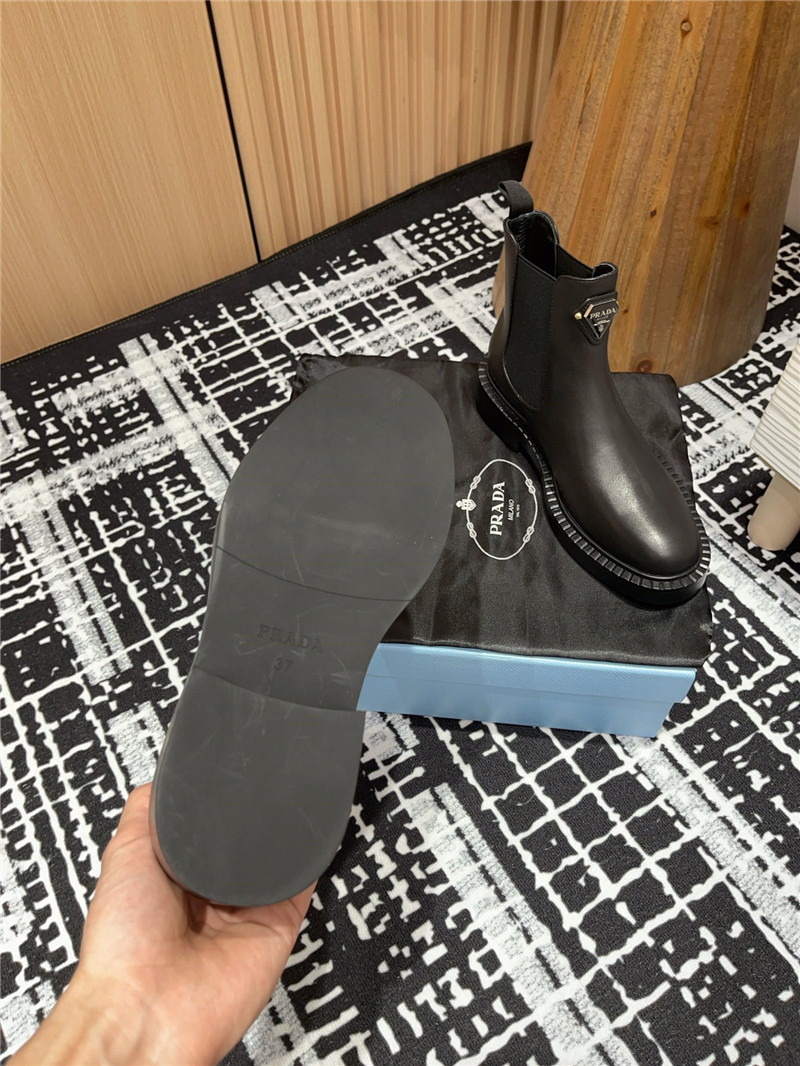 Pra*a logo leather chelsea boots