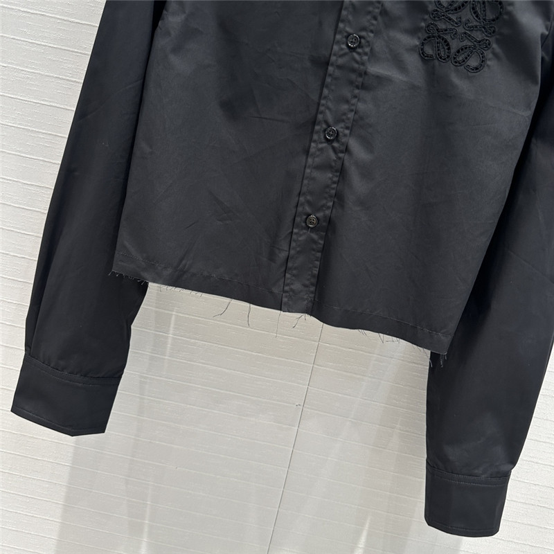 L0ew* embroidered cropped shirt