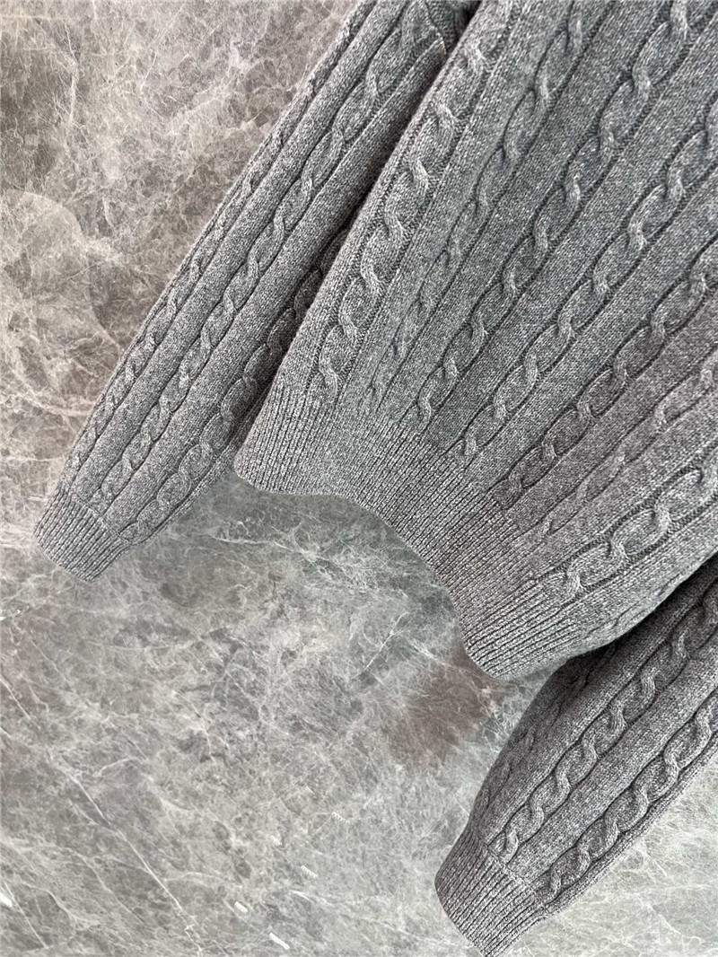 L0ew* crop cable wool sweater grey
