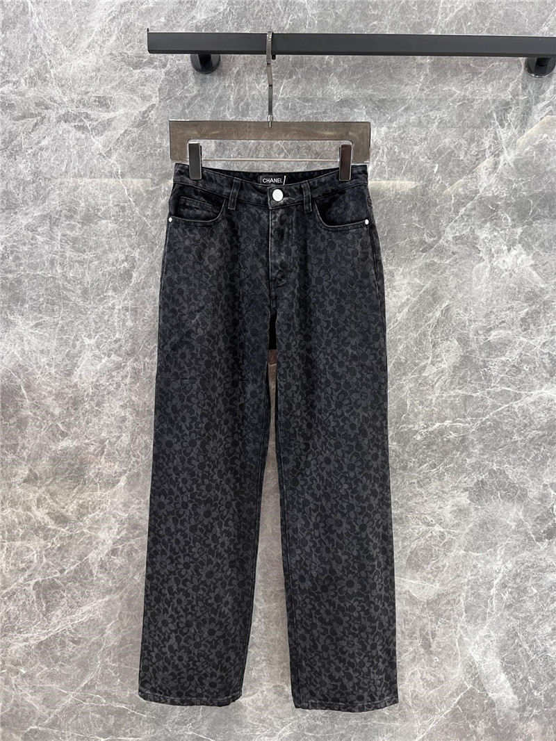 Ch**el denim jeans