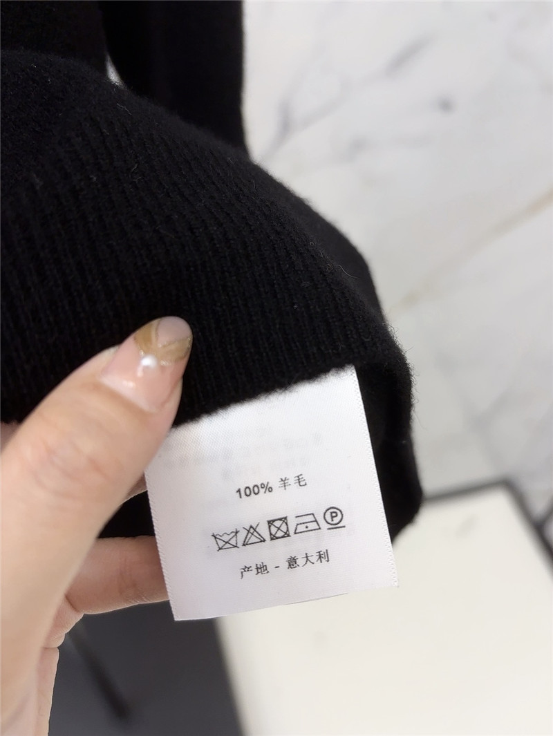 Vanitoo Logo-Intarsia Knit Hoodie in Black