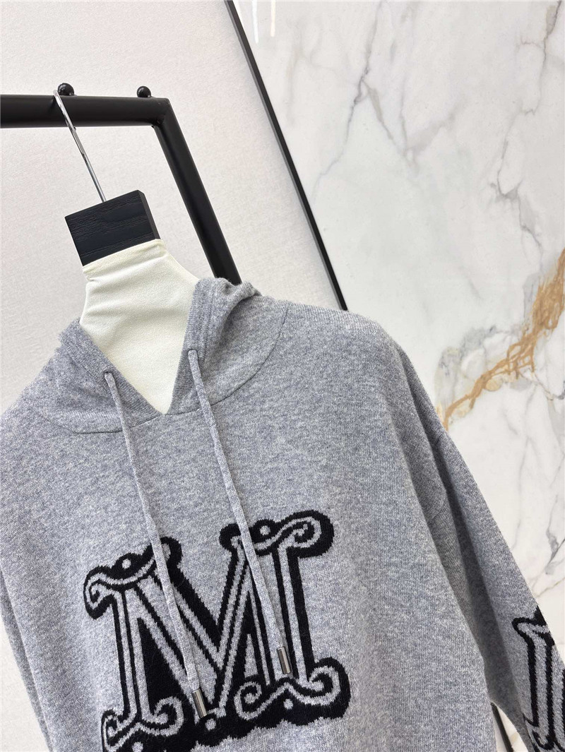 Vanitoo Logo-Intarsia Knit Hoodie in Grey