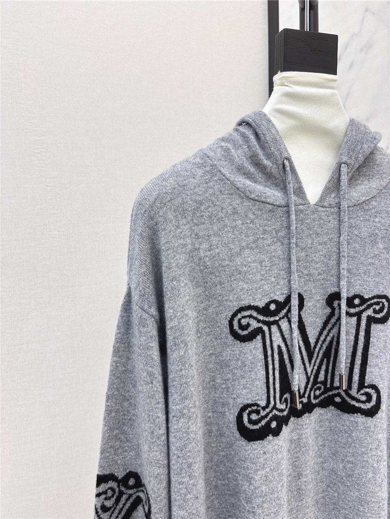 Vanitoo Logo-Intarsia Knit Hoodie in Grey