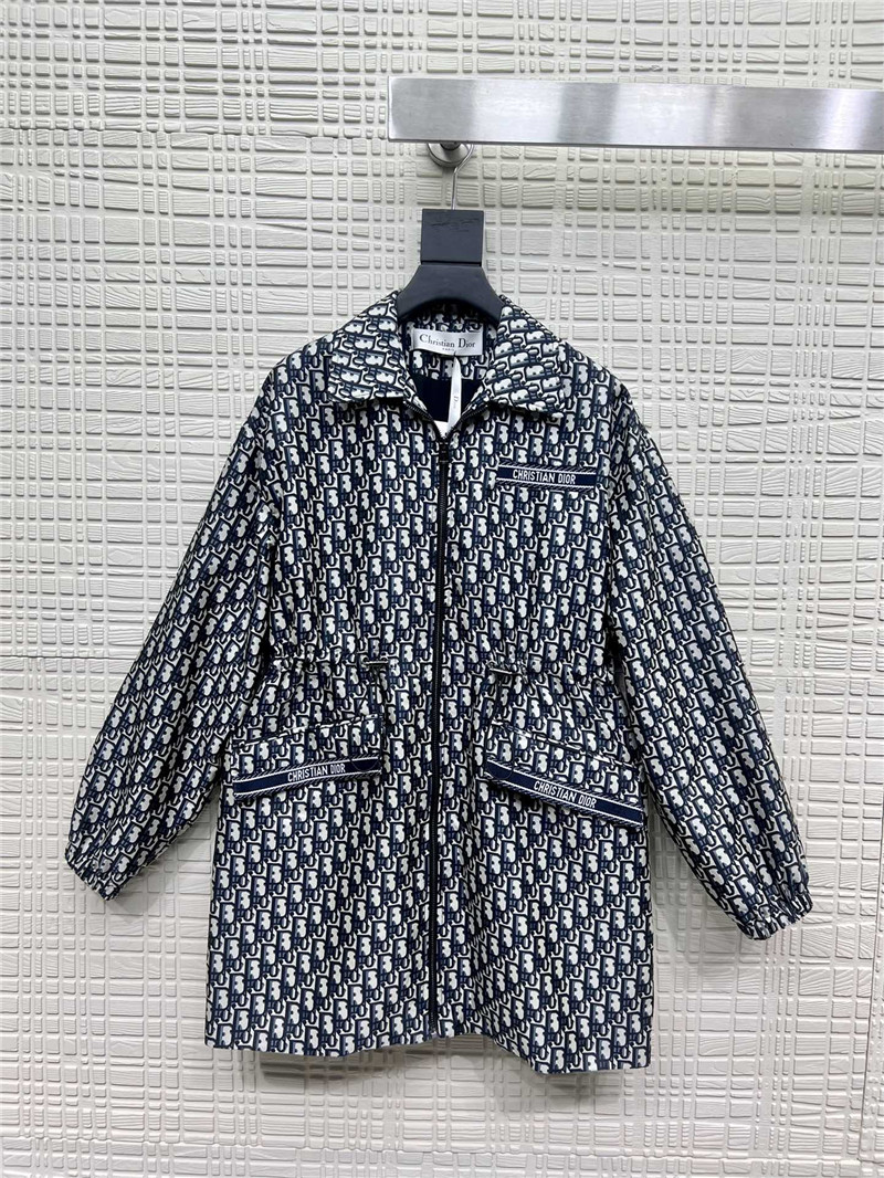 D10r jacquard logo jacket