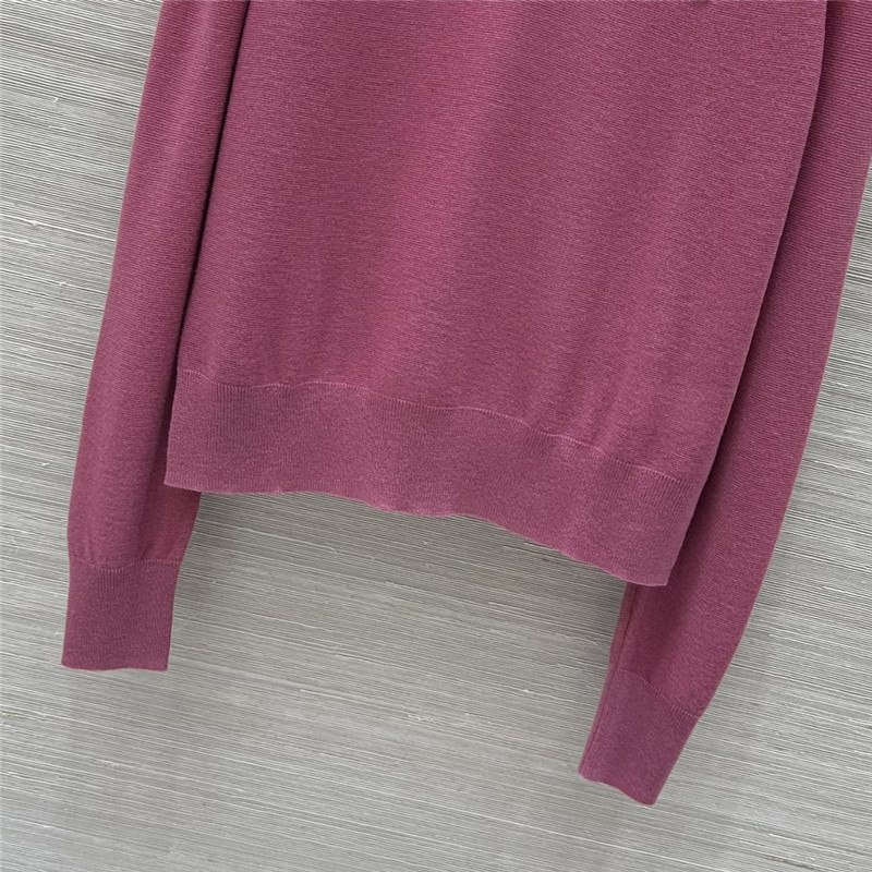 Y51 v-neck merino wool sweater in pink