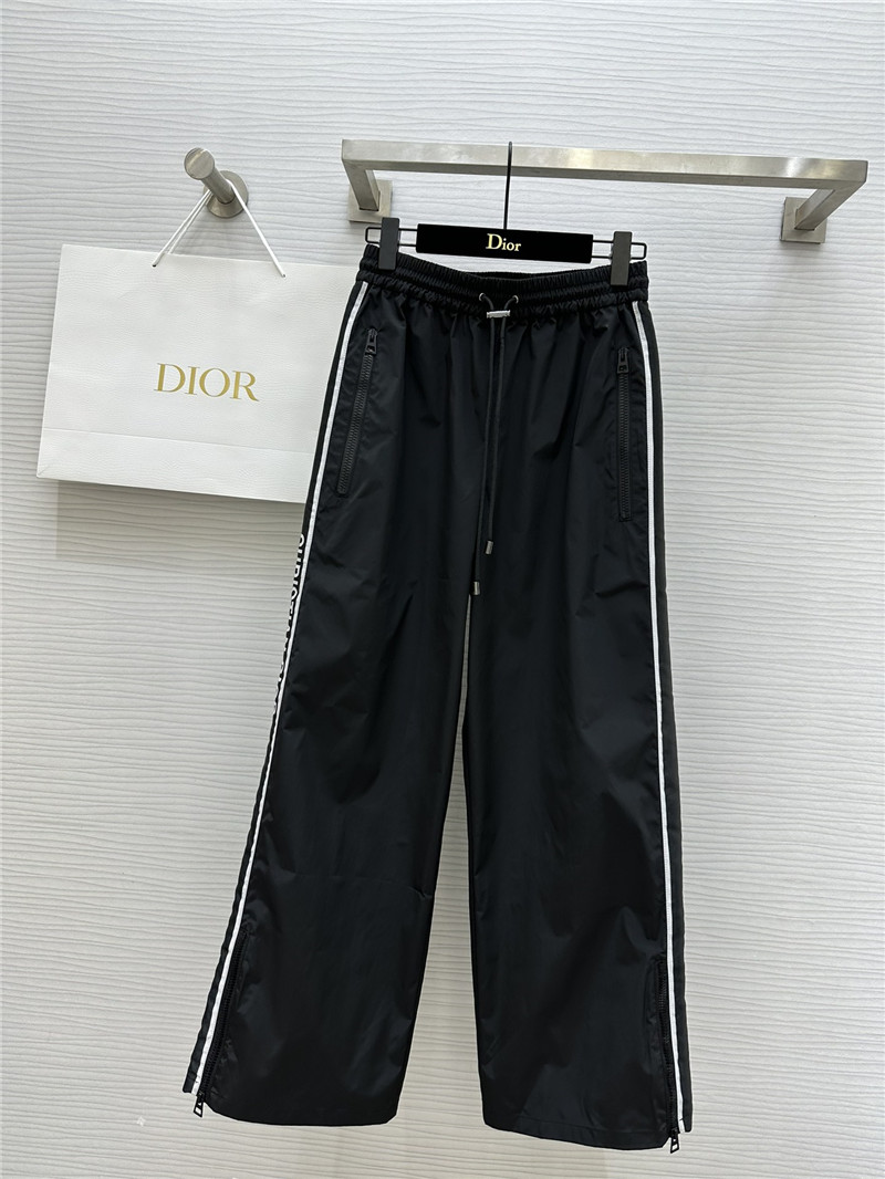 D10r casual trousers
