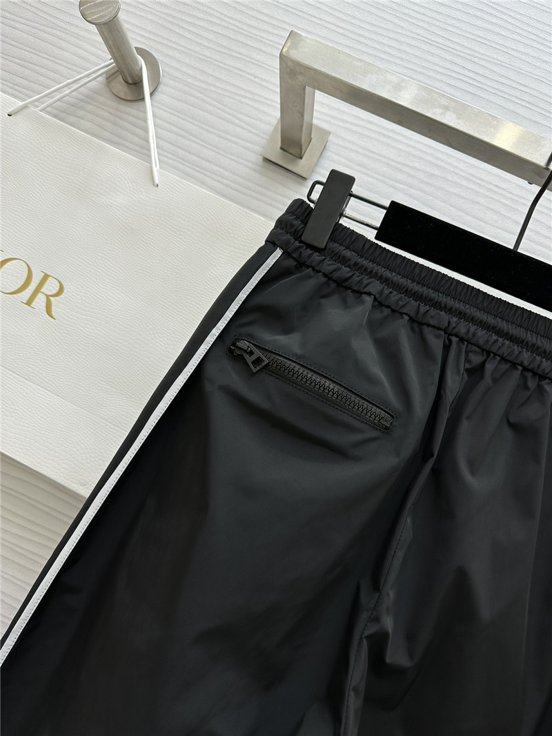 D10r casual trousers