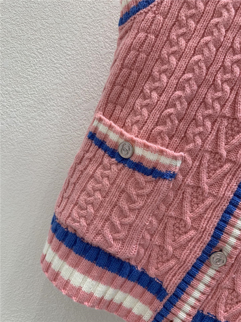 Ch**el v-neck contrast cardigan vest in pink