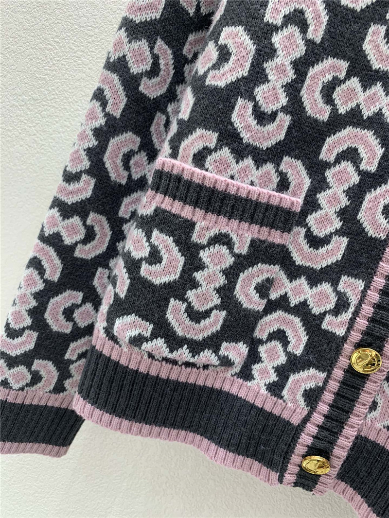 Gvc*1 oblique crewneck cardigan grey/pink