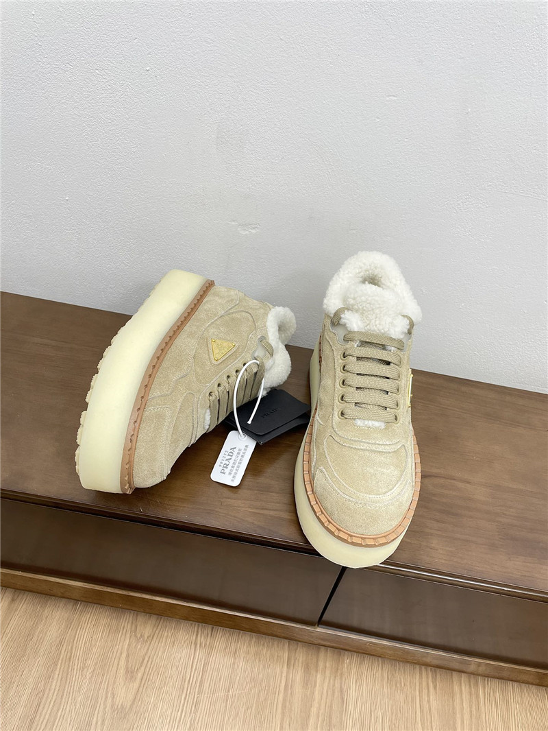 Pra*a winter platform suede sneakers beige