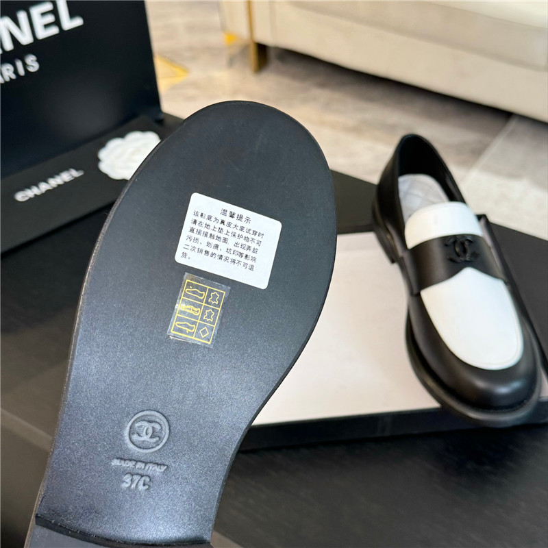 Ch**el black/white shiny lambskin moccasin loafers