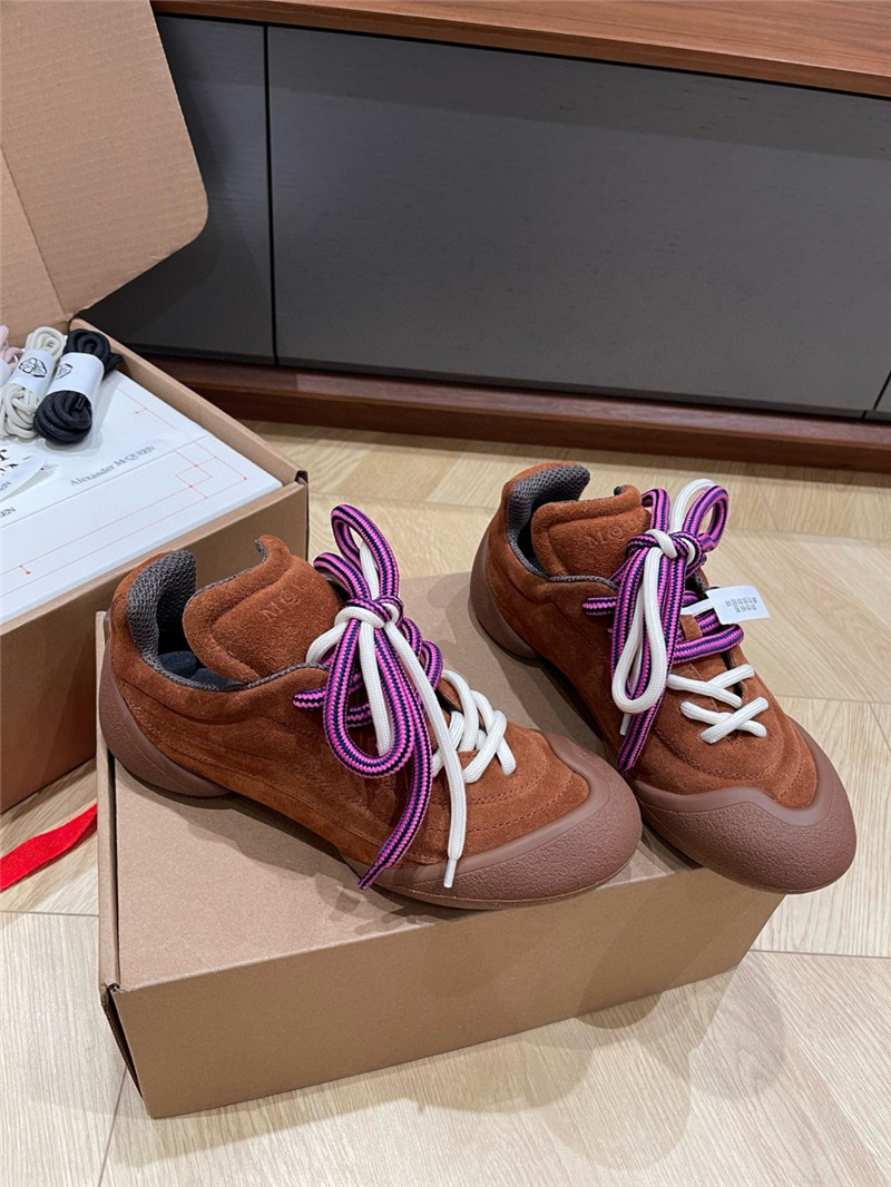 a1exa*der Mcqv*en flexion lace-up sneakers