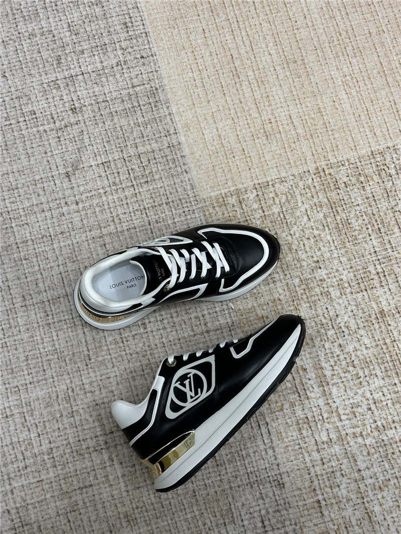 l0vis Vvtt0n neo run away sneakers black