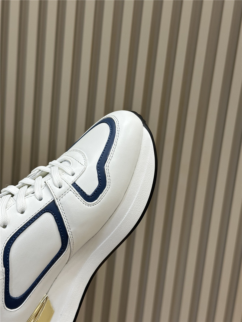 l0vis Vvtt0n neo run away trainers sale