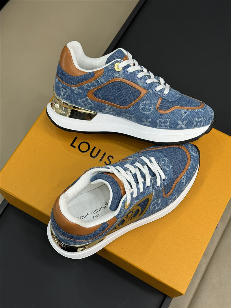 l0vis Vvtt0n lv neo run away trainers