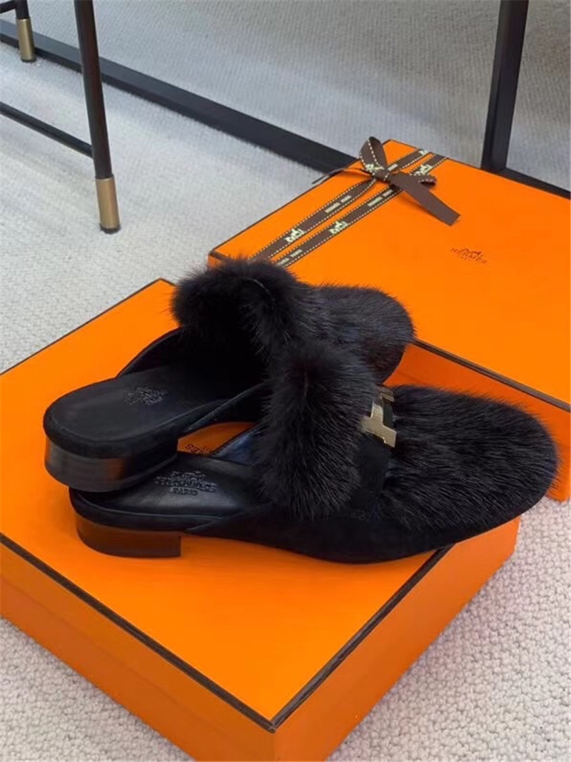 H**me5 paris loafer slippers in black suede mink