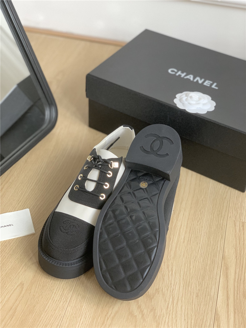 Ch**el white and black suede calfskin oxfords