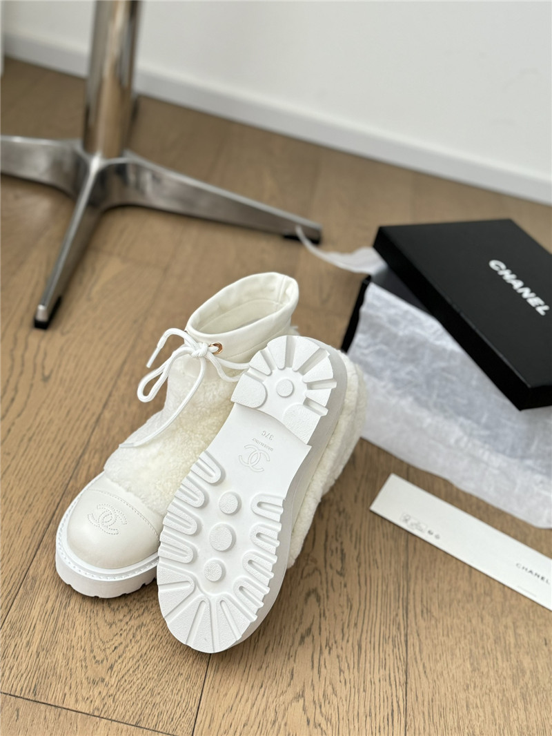 Ch**el wool white ankle boots