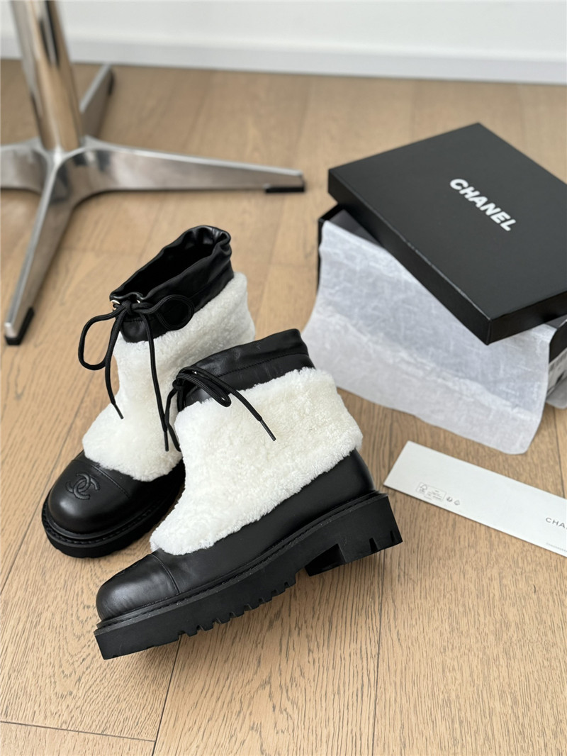 Ch**el wool ankle boots