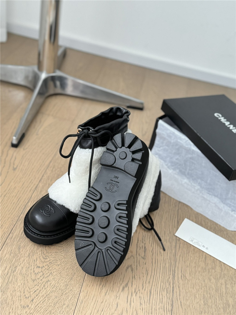 Ch**el wool ankle boots